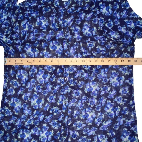 Liz Claiborne Sheer Blue Floral Button Down Blouse Top - Women’s Large - Picture 3 of 11